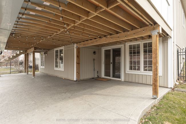 4 Branthaven Crt, House other with 3 bedrooms, 2 bathrooms and 2 parking in Whitby ON | Image 42