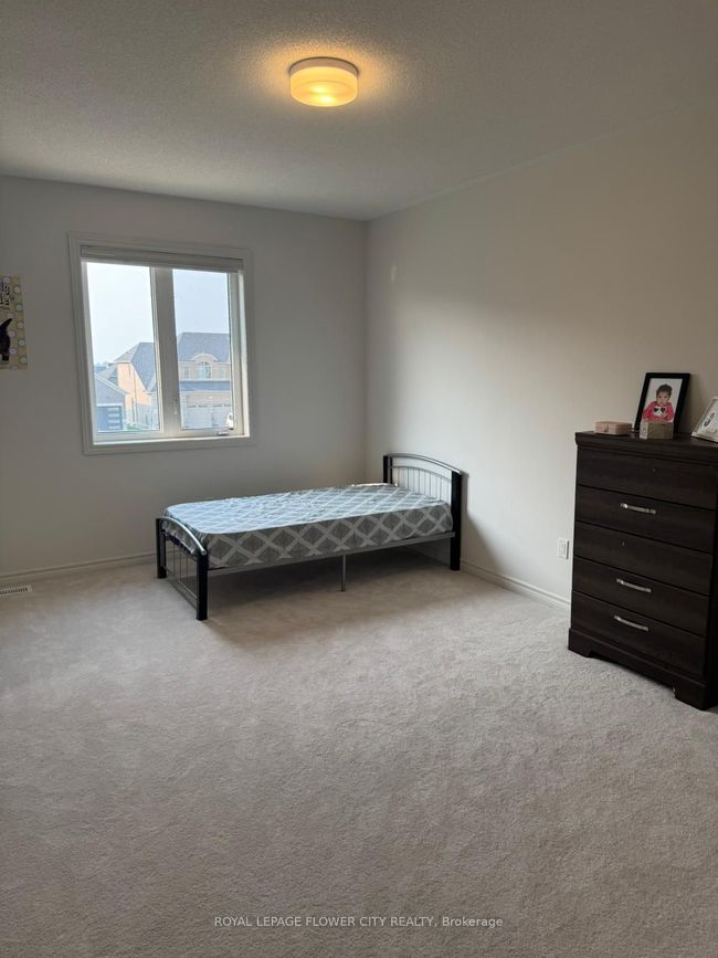 32 Twinleaf Cres, House other with 5 bedrooms, 5 bathrooms and 6 parking in Tottenham ON | Image 9