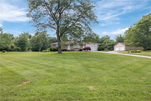 1461 Deermont Ave Sw, Massillon, OH, 44647-9794 | Card Image