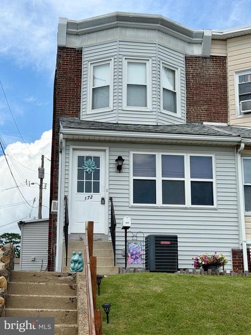 172 W Ridge Rd, LINWOOD, PA, 19061-4103 | Card Image