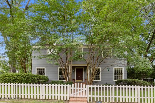 1616 Linden Pl, Jackson, MS, 39202-1215 | Card Image