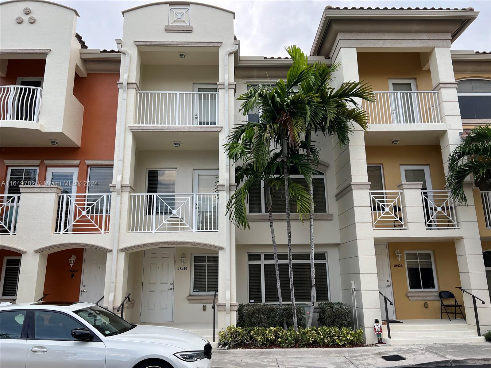 27th Ct, North Miami Beach, FL 33160