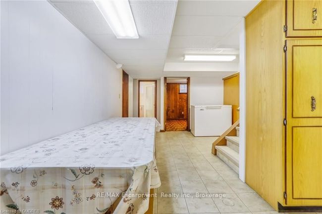22 Ghent St, House other with 5 bedrooms, 2 bathrooms and 4 parking in Saint Catharines ON | Image 23
