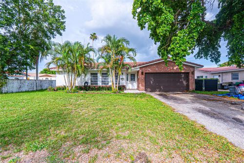 3991 Nw 108th Ave, Coral Springs, FL, 33065-2709 | Card Image
