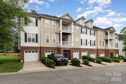 3158 Walnut Park Dr, Charlotte, NC, 28262-4256 | Card Image