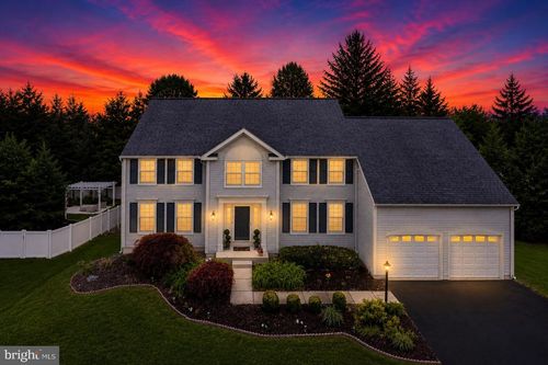 105 Allman Way Sw, LEESBURG, VA, 20175-5047 | Card Image