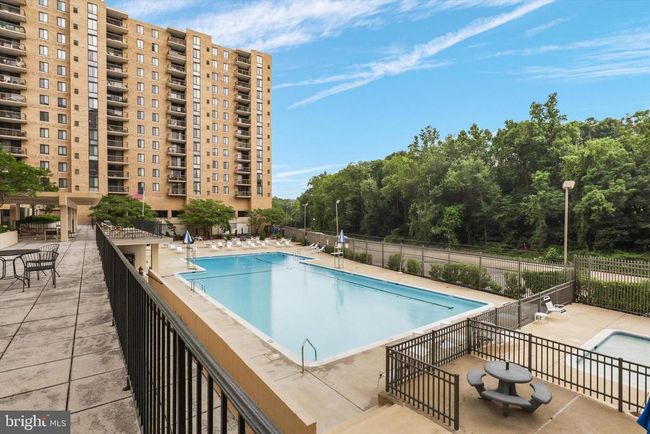 APT-722 - 4600 S Four Mile Run Dr, Condo with 1 bedrooms, 1 bathrooms and null parking in ARLINGTON VA | Image 4