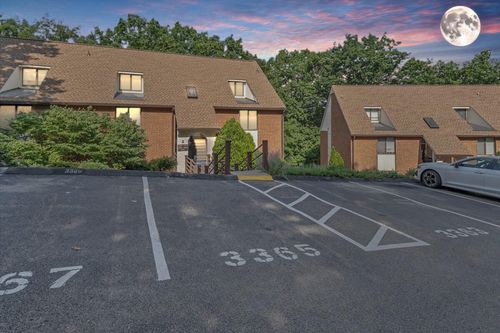 3365 Forest Ridge Rd, Roanoke, VA, 24018-5083 | Card Image