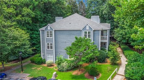 324 Meadows Cir, Winston-Salem, NC, 27104-4487 | Card Image