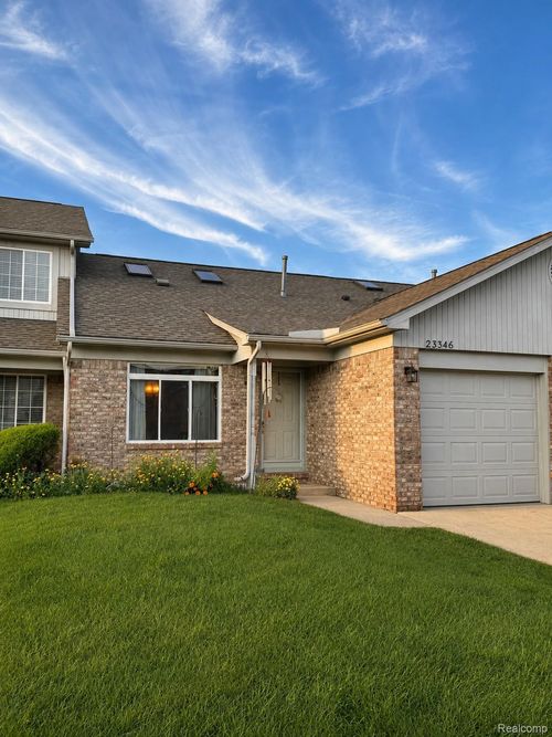 23346 Redman Ct, Trenton, MI, 48183-5403 | Card Image