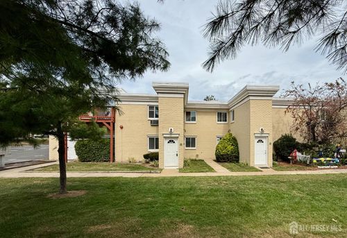 apt-2b-13 Lake Ave, East Brunswick, NJ, 08816-1824 | Card Image
