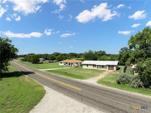 575 Farm Road 1602, Jonesboro, TX, 76538 | Card Image