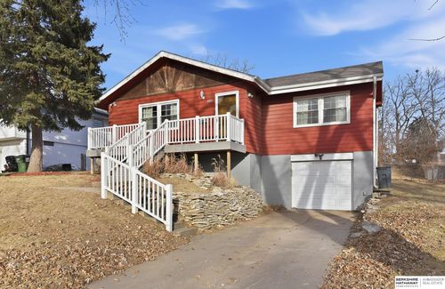 7211 Park Crest Dr, La Vista, NE, 68128-2020 | Card Image