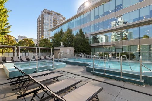 610-125 E 14th St, North Vancouver, BC, V7L | Card Image