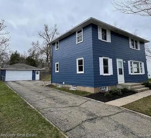 5824 Concord St, Portage, MI, 49002-1423 | Card Image