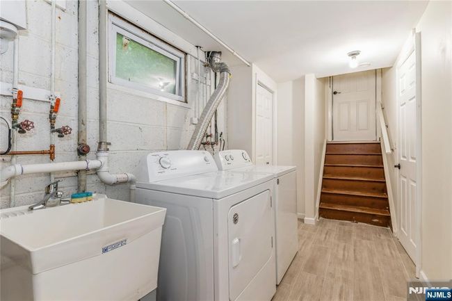 63 E Midland Ave, Home with 5 bedrooms, 3 bathrooms and null parking in Kearny NJ | Image 17