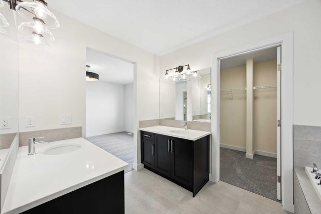 136 Crimson Ridge Place Nw, House other with 3 bedrooms, 3 bathrooms and 4 parking in Calgary AB | Image 15