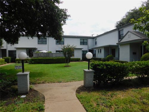 4906 N Hall St, Dallas, TX, 75235-8812 | Card Image