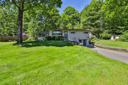 2 Dove St, Boscawen, NH, 03303-1144 | Card Image