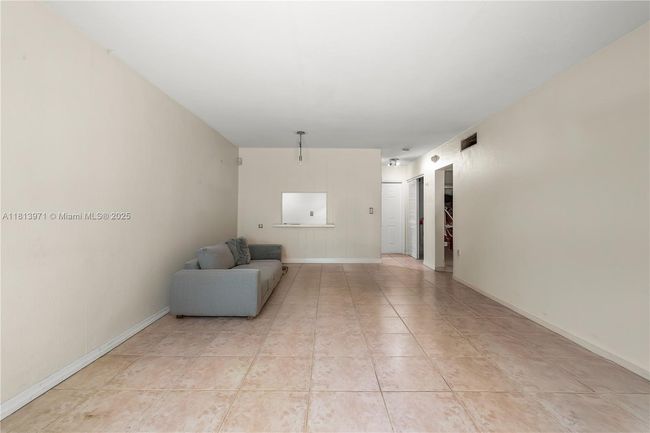 APT-505 - 6711 Kendall Dr, Condo with 1 bedrooms, 1 bathrooms and null parking in Pinecrest FL | Image 4