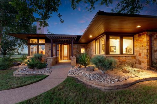 2000 Kahala Sunset Dr, Spicewood, TX, 78669-3281 | Card Image