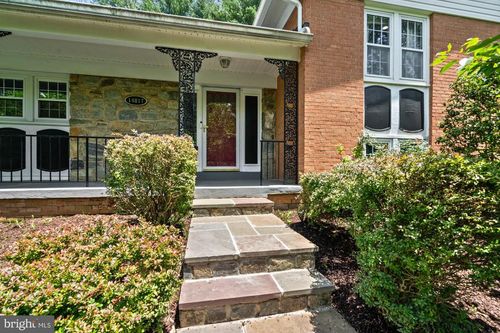 14817 Lake Ter, ROCKVILLE, MD, 20853-3632 | Card Image
