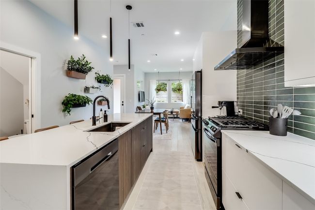 UNIT-2105 - 2108 Tillery St, House other with 2 bedrooms, 3 bathrooms and 1 parking in Austin TX | Image 8