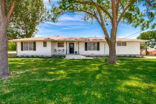 220 N Town East Blvd, Sunnyvale, TX, 75182-9282 | Card Image