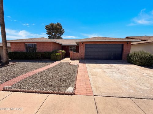 1610 S Burning Tree Ave, Tucson, AZ, 85710-7230 | Card Image