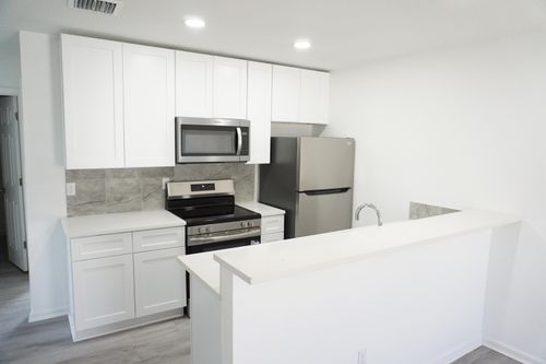 3-1173 W 28th St, Riviera Beach, FL, 33404-4133 | Card Image