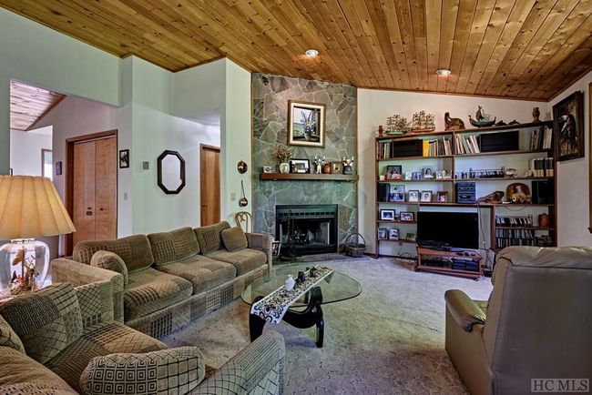 75 Gunpoint Rd, House other with 2 bedrooms, 2 bathrooms and null parking in Cullowhee NC | Image 6