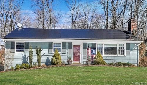 109 Quaker Path, Stony Brook, NY, 11790-1335 | Card Image