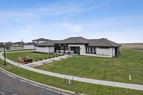 505 Tessa Dr, Moorhead, MN, 56560-5631 | Card Image