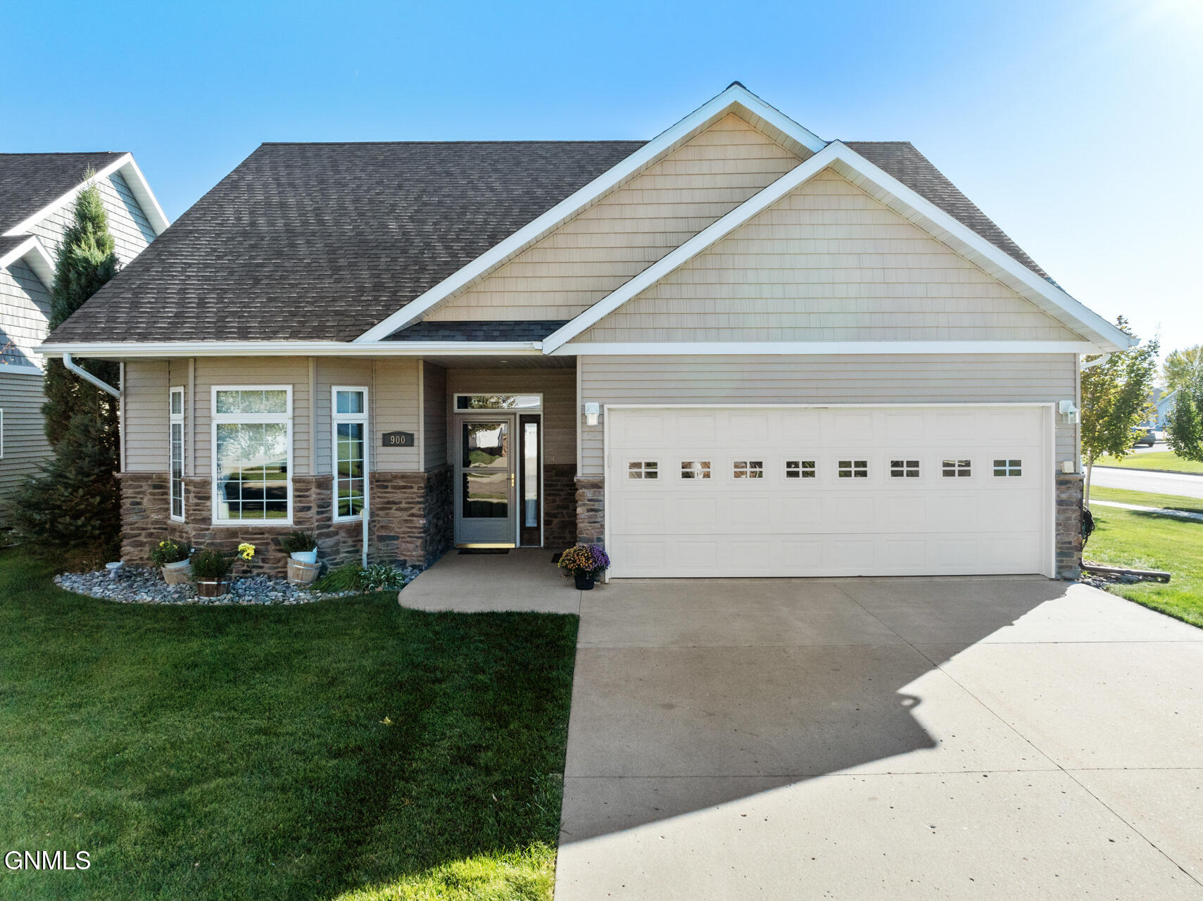 Sycamore Ave, Minot, ND 58701