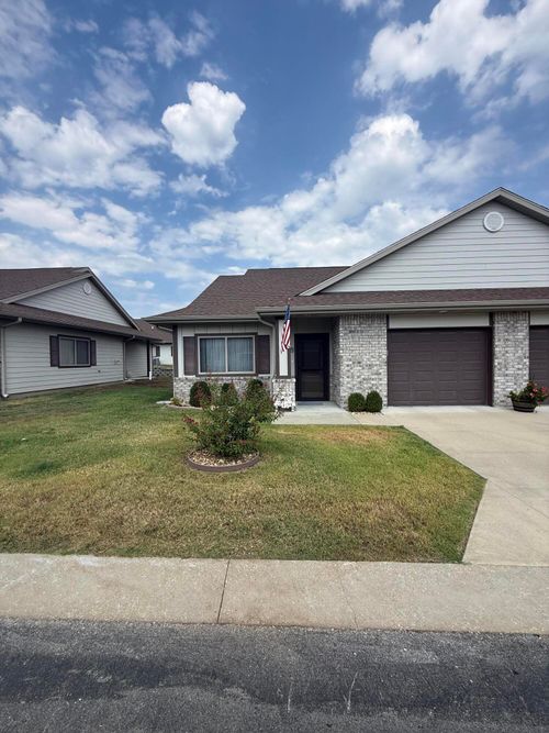 unit-b-109 Vista View Dr, Branson, MO, 65616-9804 | Card Image