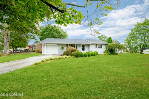 453 Cable Ave, Beachwood, NJ, 08722-3732 | Card Image