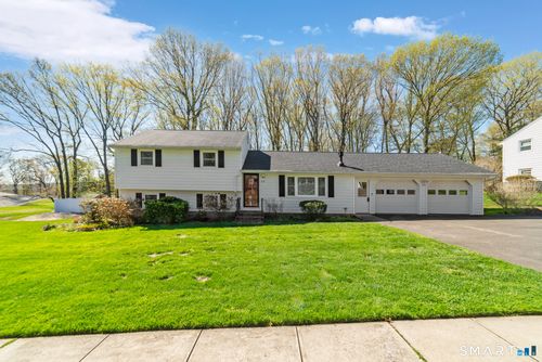 28 Beechwood Rd, Plainville, CT, 06062-1524 | Card Image