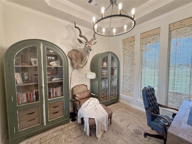 1549 Frontier Trl, House other with 4 bedrooms, 2 bathrooms and 2 parking in Angleton TX | Image 9