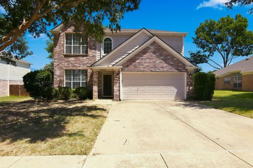 7212 Crabtree Ln, North Richland Hills, TX, 76182-6052 | Card Image