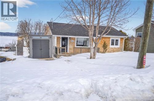 543 Montgomery St, Dalhousie, NB, E8C2B5 | Card Image