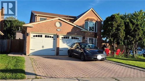 171 Highview Dr, Kitchener, ON, N2N2E2 | Card Image