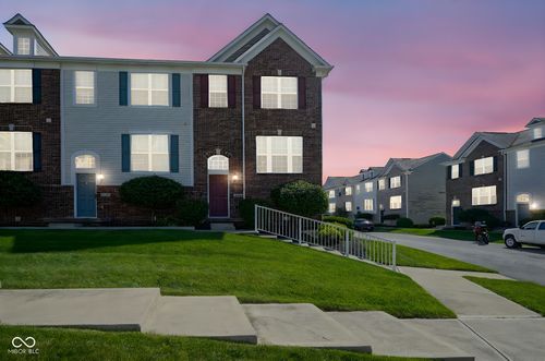 12706 Hannah Hill Rd, Fishers, IN, 46037-7396 | Card Image