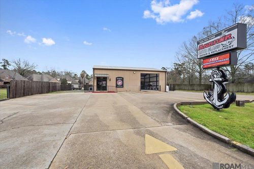 7321 Magnolia Beach Rd, Denham Springs, LA, 70706-1202 | Card Image