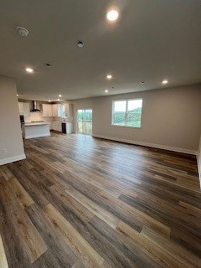 great room | Image 8