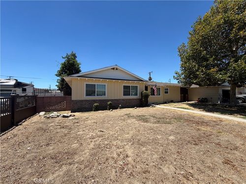 944 N Primrose Ave, Rialto, CA, 92376-4559 | Card Image