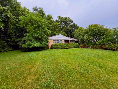 3000 Winterberry Ave, Covington, VA, 24426-6305 | Card Image