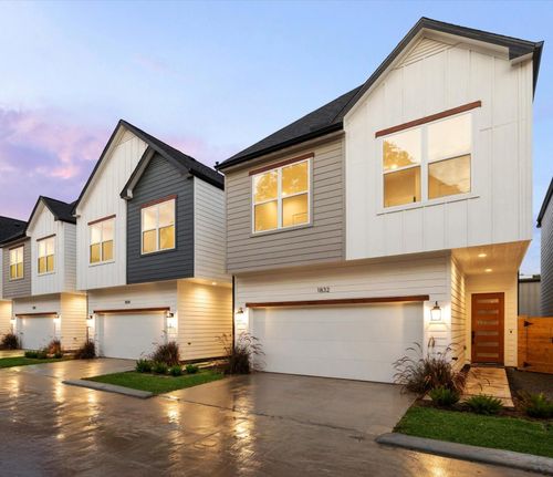 1852 W Tidwell Rd, Houston, TX, 77091-5400 | Card Image