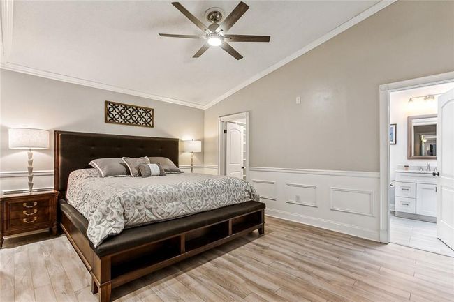 PRIMARY BEDROOM W/WALK-IN CLOSET! | Image 13