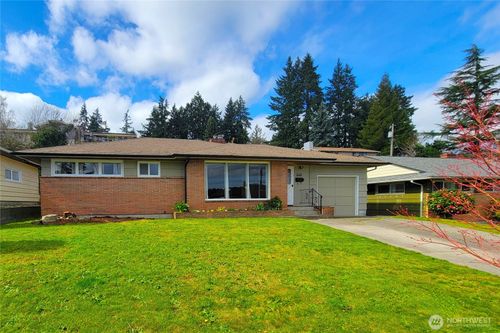 2449 Veldee Ave, Bremerton, WA, 98312-2723 | Card Image