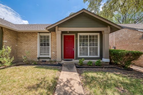 35-1015 Yager Ln, Austin, TX, 78753-7005 | Card Image